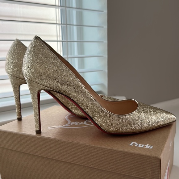 Christian Louboutin - Picture 2 of 8